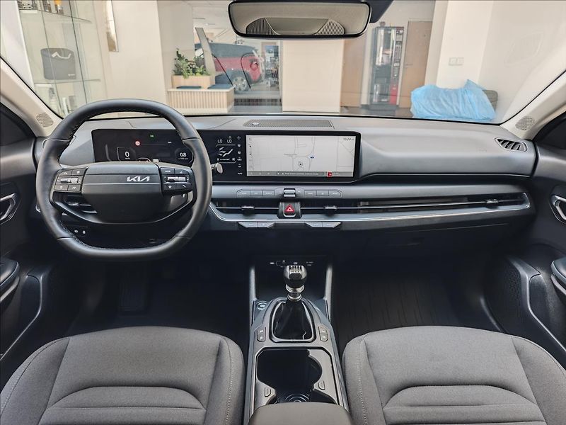 Kia K4 1,0 T-GDI  Exclusive - fotka 15 z 19