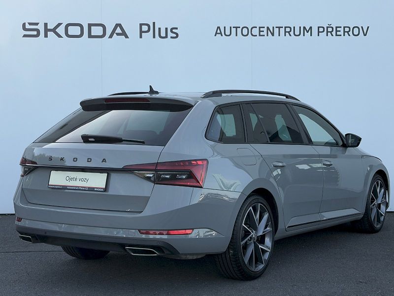 Škoda Superb (2022) 2.0 TSI 206kW SportLine 4x4 DS - fotka 2 z 35