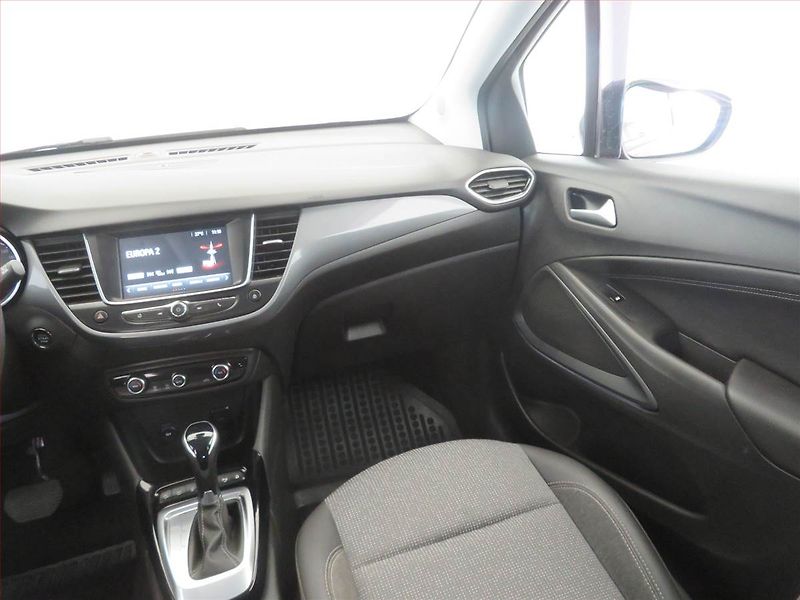 Opel Crossland X (2024) Elite 1.2 Turbo, Automat - fotka 8 z 17