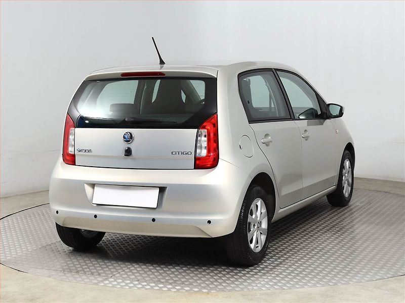 Škoda Citigo (2013) 1.0 MPI, Automat - fotka 5 z 13