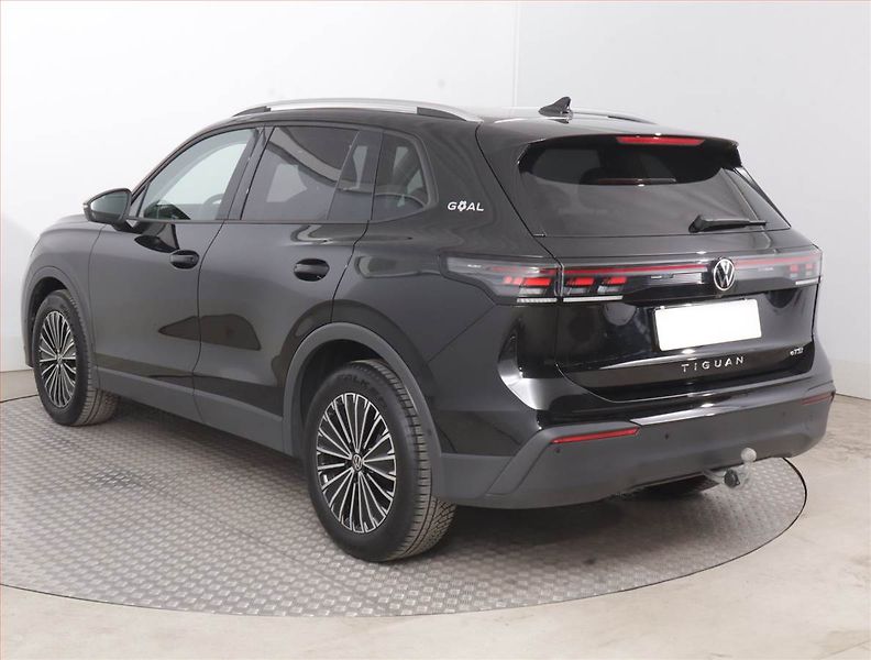 Volkswagen Tiguan (2025) Life 1.5 eTSI - fotka 4 z 16