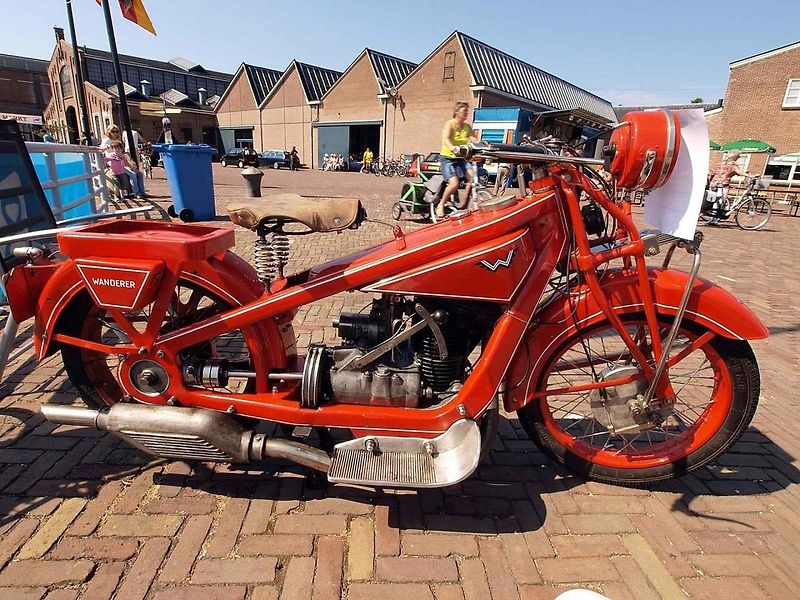 Motocykl Jawa 500 OHV byl prvním strojem vyrobeným pod značkou Jawa. Produkce probíhala od roku 1929 do roku 1933.