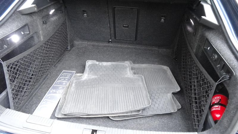 Škoda Superb 2.0TDi DSG Taž.zař. CEBIA  - fotka 8 z 32
