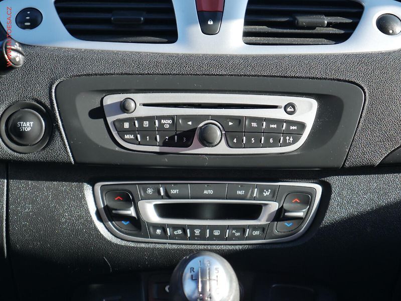 Renault Scénic (2009) 1.9 DCi, AAC, tempo - fotka 11 z 17