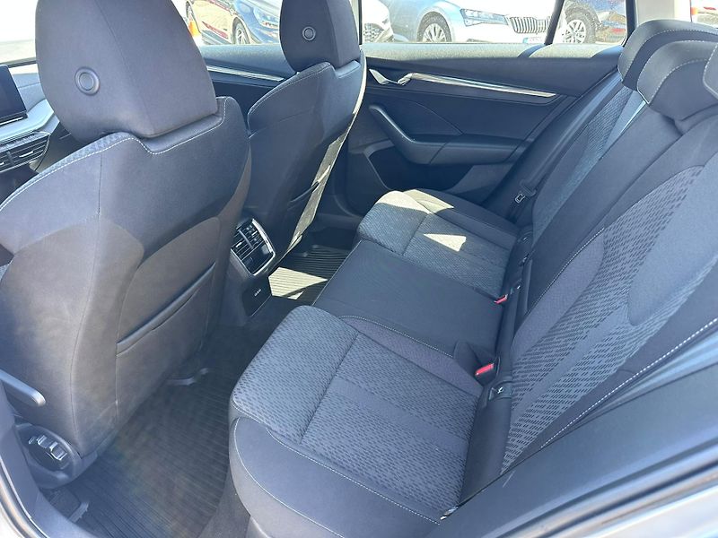 Škoda Octavia 2.0 TDI 85kW Style - fotka 17 z 18