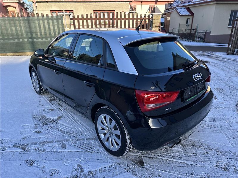 Audi A1 1,4 SPORTBACK Top stav - fotka 7 z 27