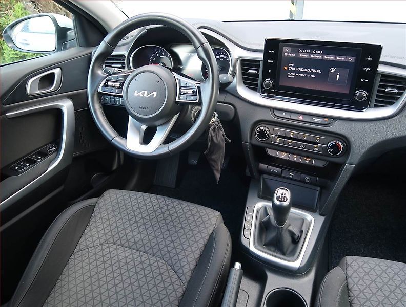 Kia Ceed (2023) Spin 1.0 T-GDI, SPIN, DPH - fotka 7 z 20
