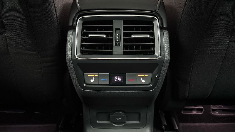 Škoda Karoq 2.0 TDI Style - fotka 21 z 29