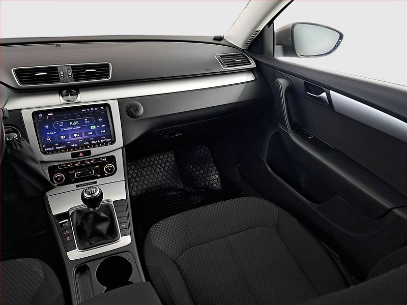Volkswagen Passat (2011) Comfortline 1.4 TSI, Navi - fotka 8 z 18
