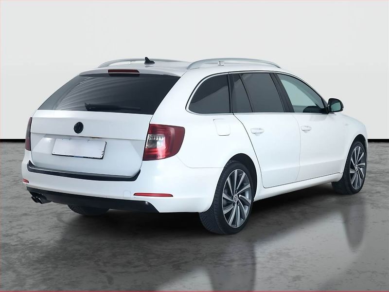 Škoda Superb (2014) Laurin&Klement 2.0 TDI, 4X4 - fotka 5 z 20
