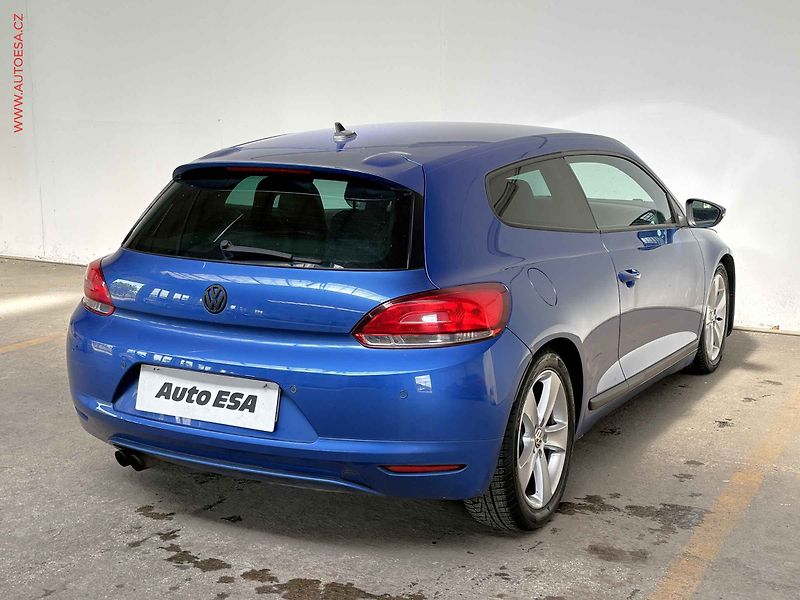 Volkswagen Scirocco (2009) 2.0 TDI, AC - fotka 4 z 15