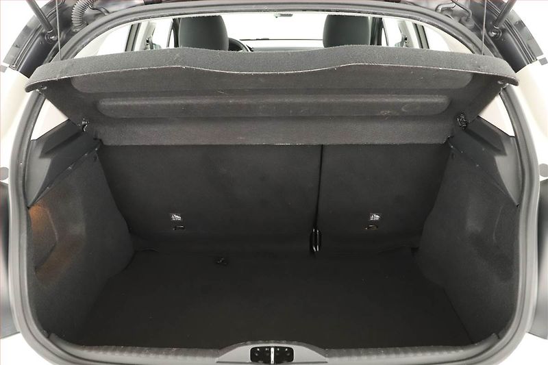Citroën C3 (2018) 1.2 PureTech, Automat - fotka 16 z 17