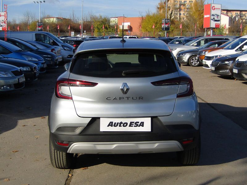 Renault Captur (2024) 1.0 TCe, ČR, Equilibre - fotka 5 z 19