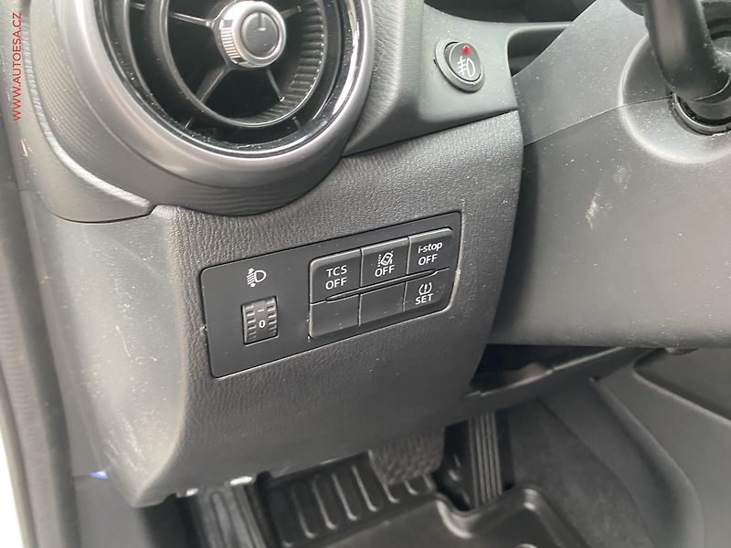 Mazda CX-3 (2019) 1.8 Skyactiv-D, AT, temp. - fotka 16 z 19