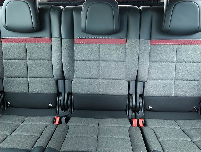 Citroën C5 Aircross (2021) BlueHDi 130, Automat, Kůže - fotka 10 z 17
