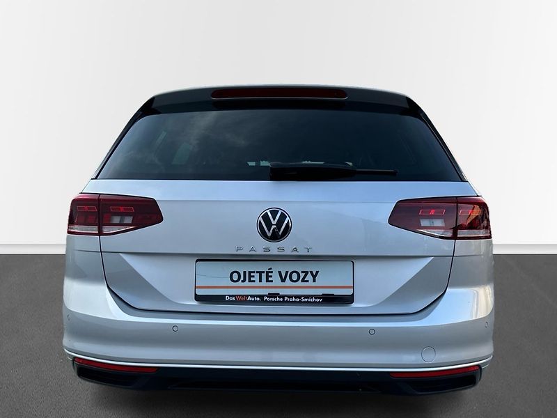 Volkswagen Passat Business Premium 2,0TDI 110kW - fotka 9 z 25