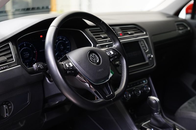 Volkswagen Tiguan - fotka 13 z 26
