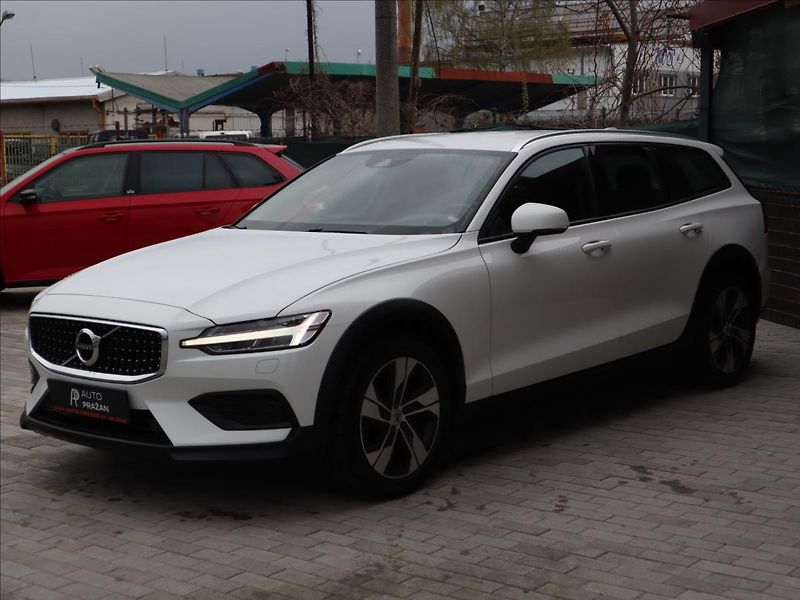 Volvo V60 2,0 CrossCountry AWD Po rozvod - fotka 3 z 34