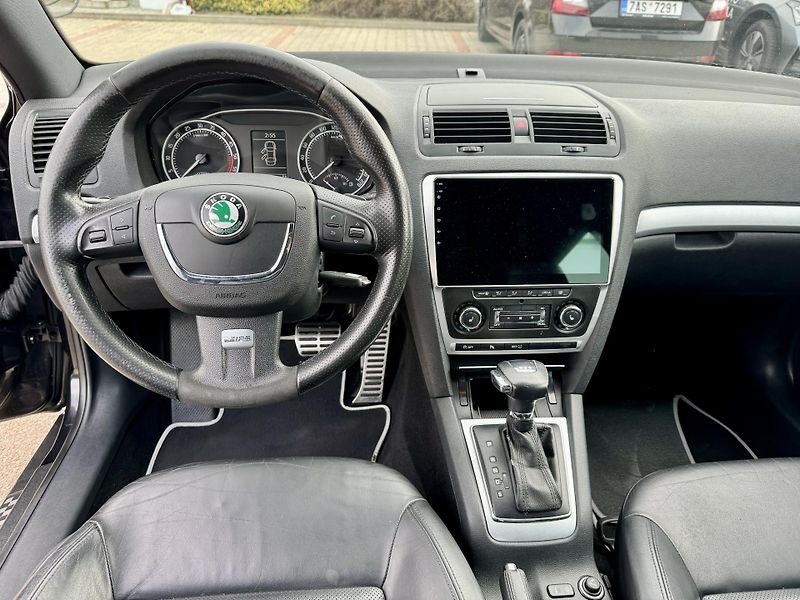 Škoda Octavia (2011) RS 2.0 TDI 125 kW - fotka 9 z 18