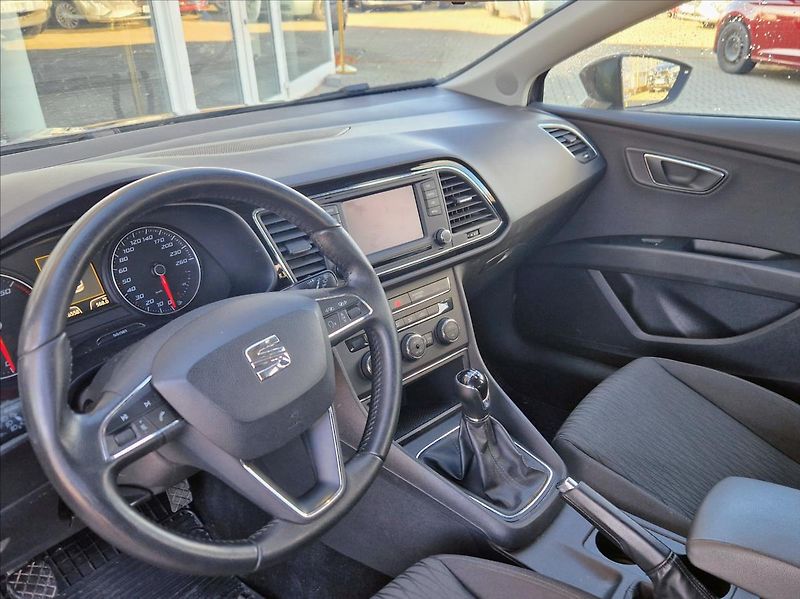 Seat Leon 1,6 TDI Navigace, ServiskaTop! - fotka 16 z 20