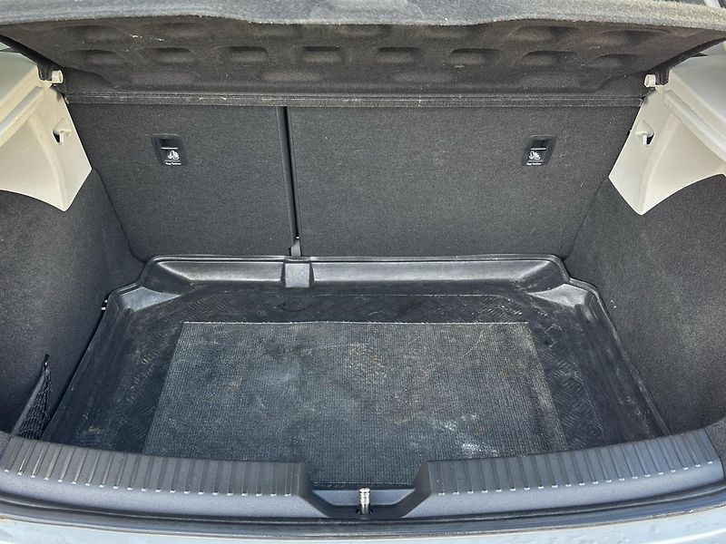 Seat Leon STYLE - fotka 10 z 25