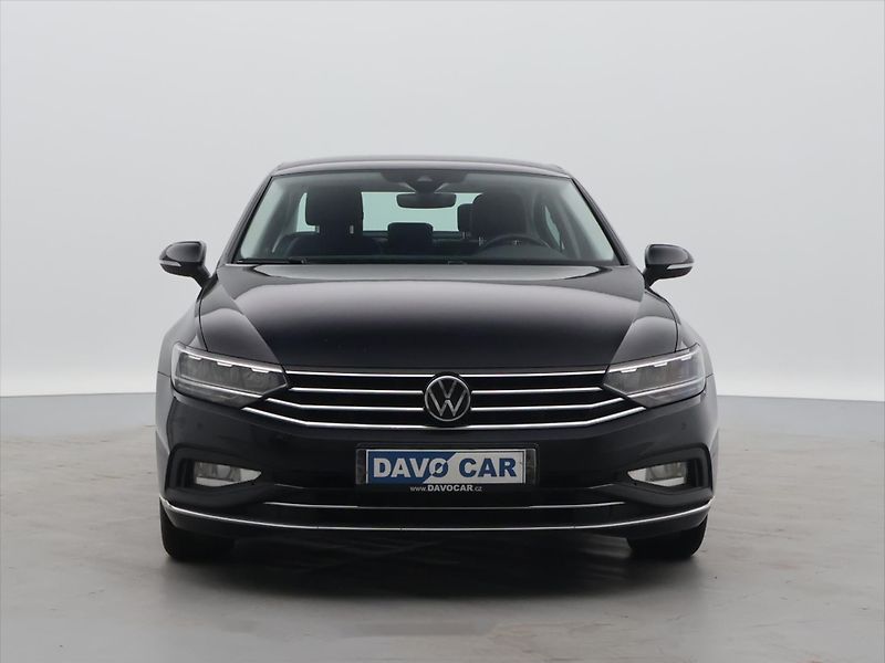 Volkswagen Passat 2,0 TDI Elegance Aut.Klima CZ - fotka 2 z 29