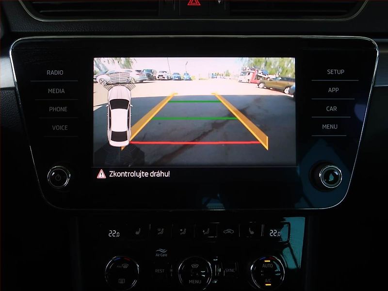 Škoda Superb (2019) 2.0 TDI, Automat, Kůže, Navi - fotka 15 z 19