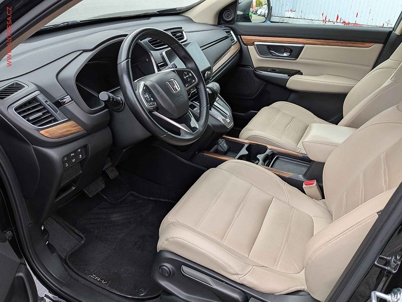 Honda CR-V (2019) 1.5 i-VTec 4WD, ČR - fotka 9 z 17