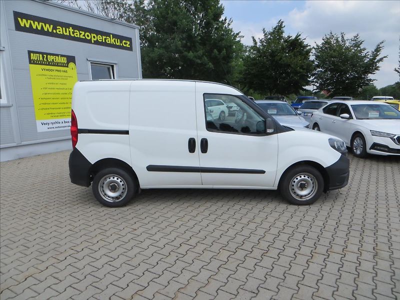 Fiat Dobló cargo 1,3 MTJ 70kW L1H1 Base - fotka 9 z 17