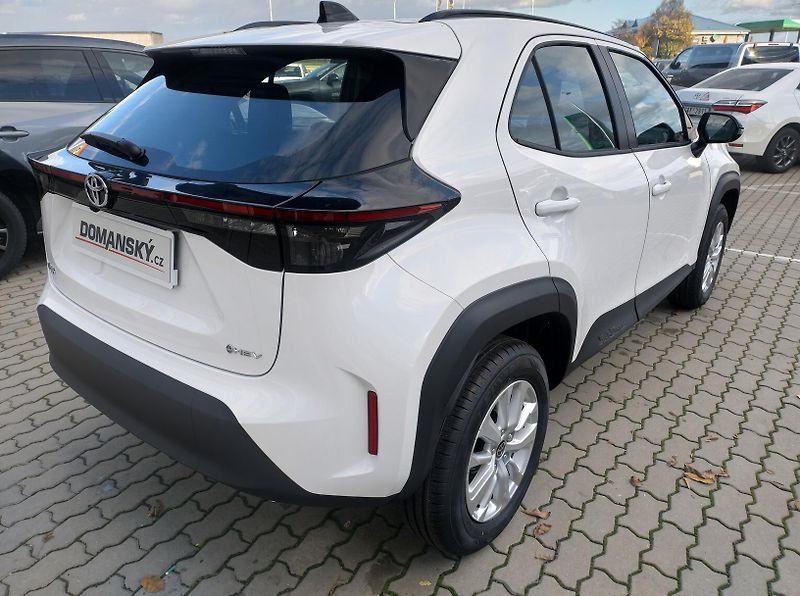 Toyota Yaris Cross (2026) 1.5 FHEV Comfort FACELIFT - fotka 4 z 11