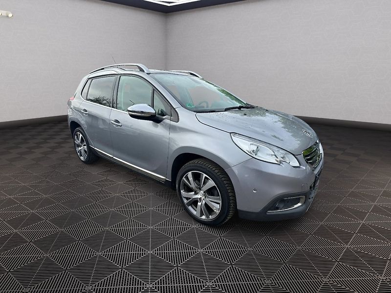 Peugeot 2008 (2016) 1.2T 81kw Allure - fotka 1 z 23