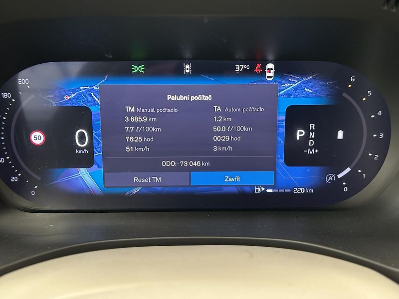 Volvo XC60 2.0  B4 4x4 PLUS  Black - fotka 18 z 32