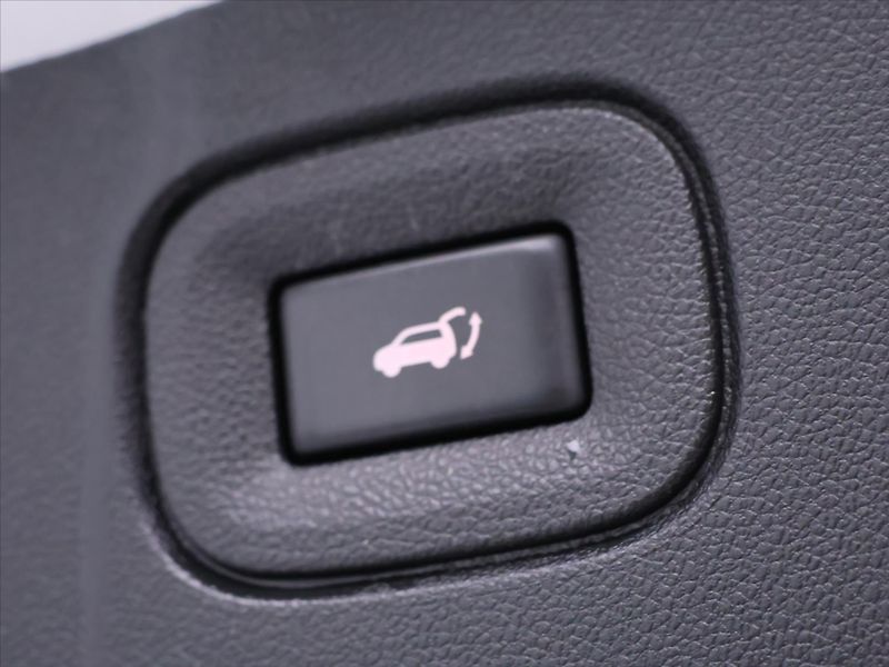 Renault Koleos 2,0 130 kW 4x4 Energy Intens - fotka 11 z 30