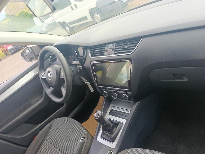 Škoda Octavia (2013) 1.2 TSi - fotka 12 z 18