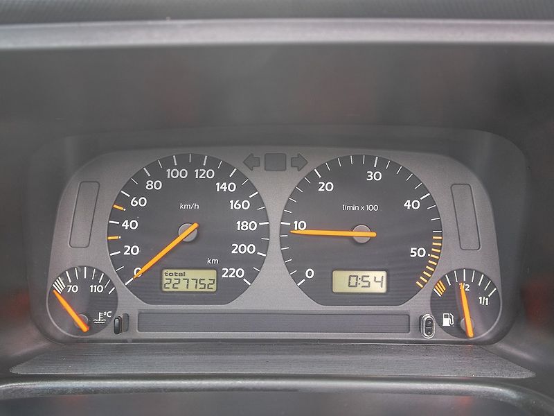 Volkswagen Golf (1999) 1.9TDI 66KW – KABRIO - fotka 15 z 36