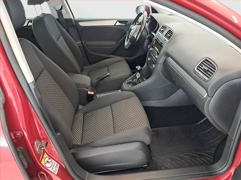 Volkswagen Golf (2009) 1.4 16V, LPG, po STK, Tažné - fotka 9 z 16