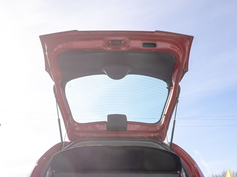 Nissan Micra (2003) 1.25i 59KW – PO ROZVODECH - fotka 30 z 36