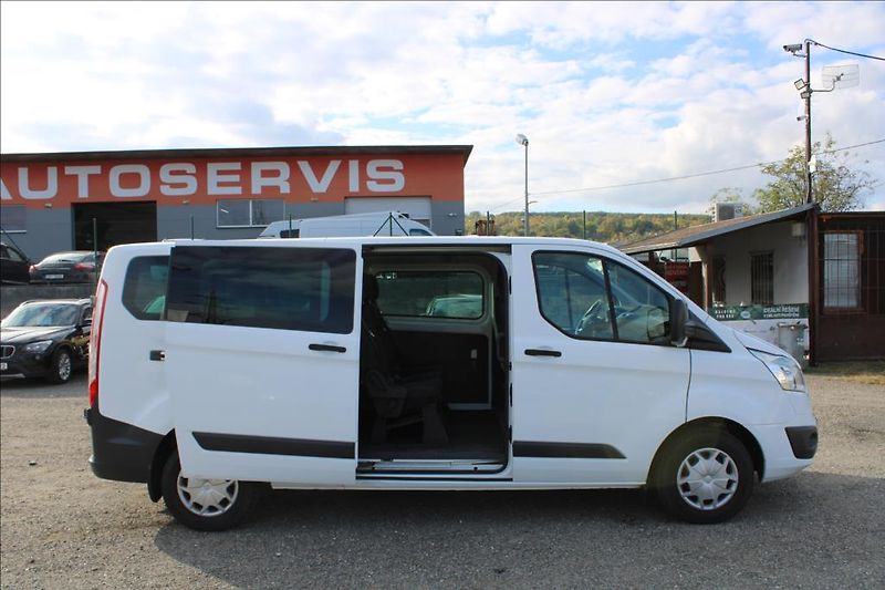 Ford Transit Custom 2,2 TDCi  9 - míst, DPH, KLIMA - fotka 17 z 31