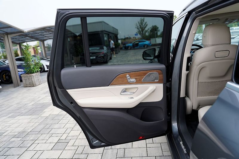 Mercedes-Benz GLS 350d 4Matic /21/360/7míst/ČR - fotka 19 z 50