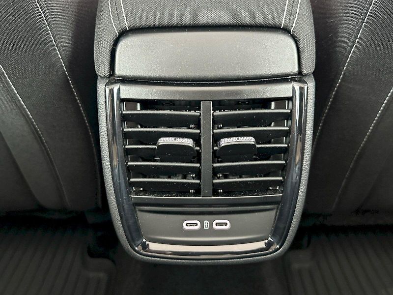 Škoda Scala (2025) DSG 1.5TSI 110kW Monte Carlo - fotka 27 z 32