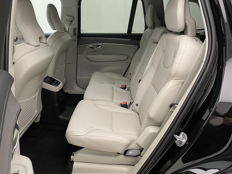 Volvo XC90 T8 AWD RECHARGE  REZERVACE - fotka 5 z 67