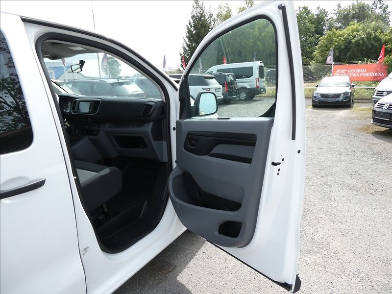 Peugeot Expert 1,5 HDi 1.MAJ.,LONG,9.míst,DPH - fotka 21 z 44