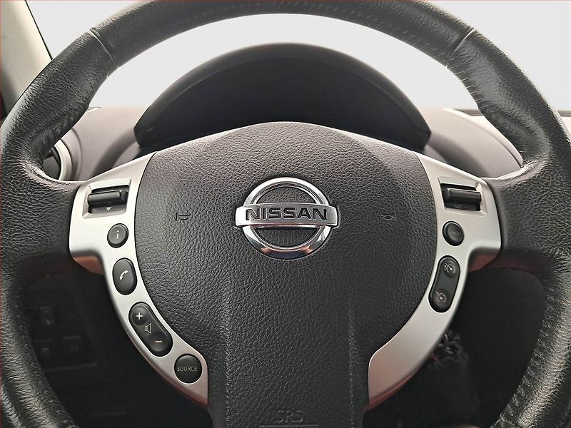 Nissan Qashqai (2012) 1.6 dCi, Serv.kniha, Navi - fotka 19 z 21