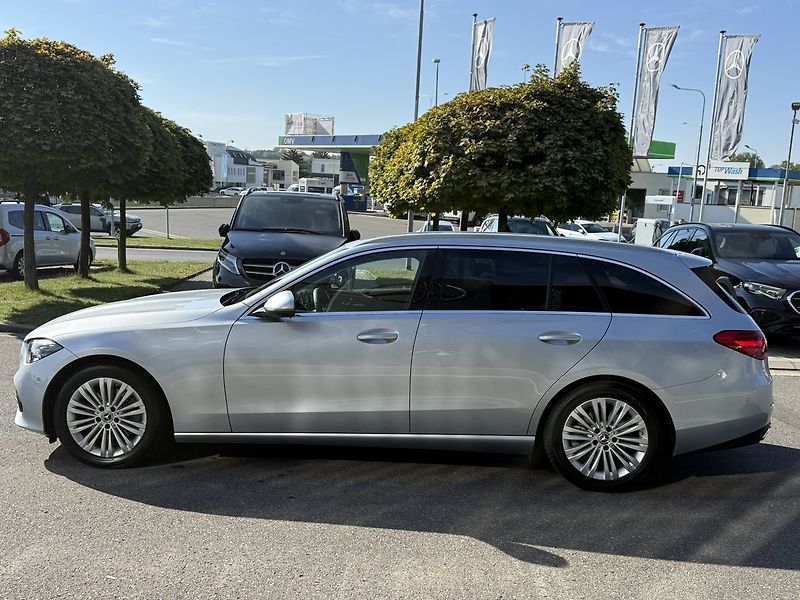 Mercedes-Benz Třídy C (2025) 220 d 4MATIC kombi - fotka 5 z 40
