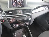 BMW X1 (2016) sDrive18d, Automat, Bi-Xenony - náhled 12