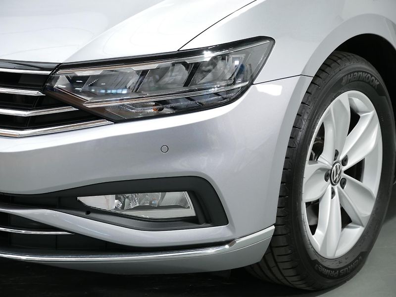 Volkswagen Passat - fotka 24 z 25