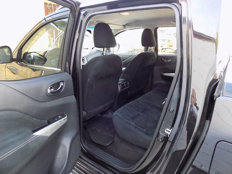 Nissan Navara (2017) 2.3DCi/4x4/Bi-xenon/NAVI/ČR/ - fotka 10 z 39