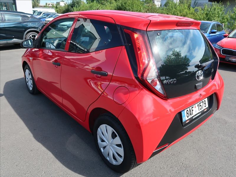 Toyota Aygo 1,0 i,NovéČR,klima,38tkm - fotka 4 z 21