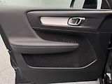 Volvo XC40 T5 AWD MOMENTUM PRO AUT - náhled 16