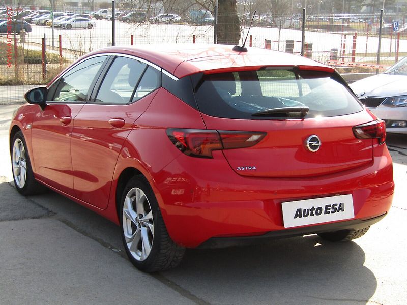 Opel Astra (2020) 1.2 T, ČR, GS Line, navi - fotka 6 z 20